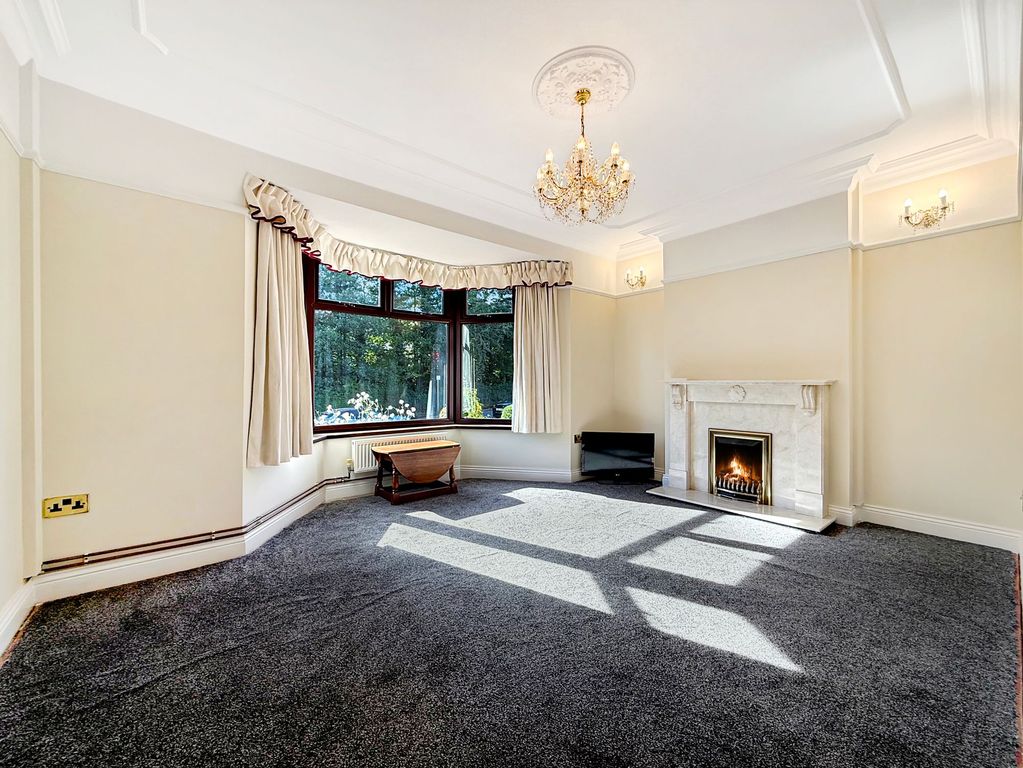 Property photo 2 of 32