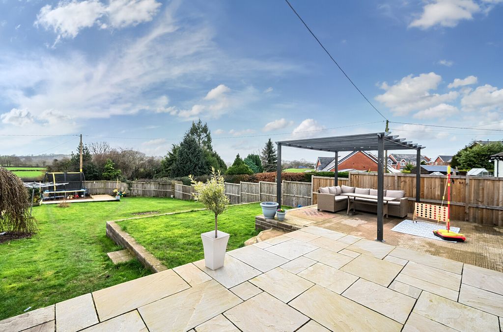 Property photo 3 of 20 1419001-4-699B536...