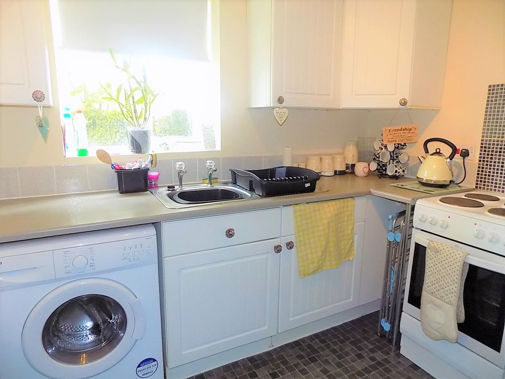 Property photo 2 of 5