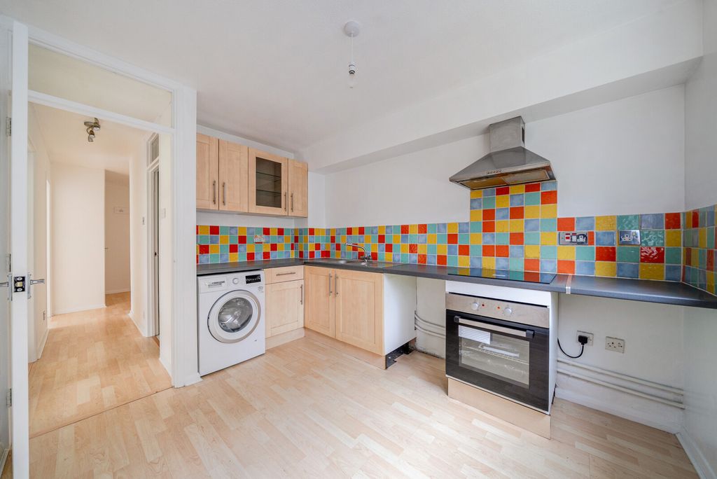 Property photo 2 of 12 1396402-8-6960Db9...