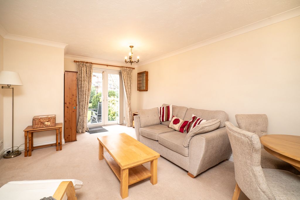 Property photo 3 of 13