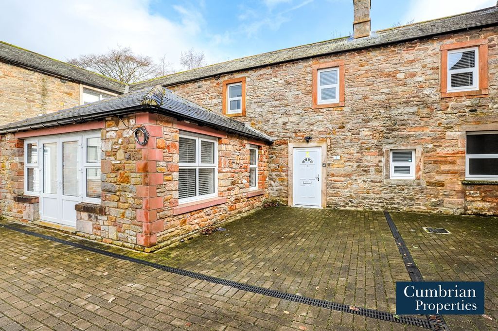 Property photo 1 of 19 External