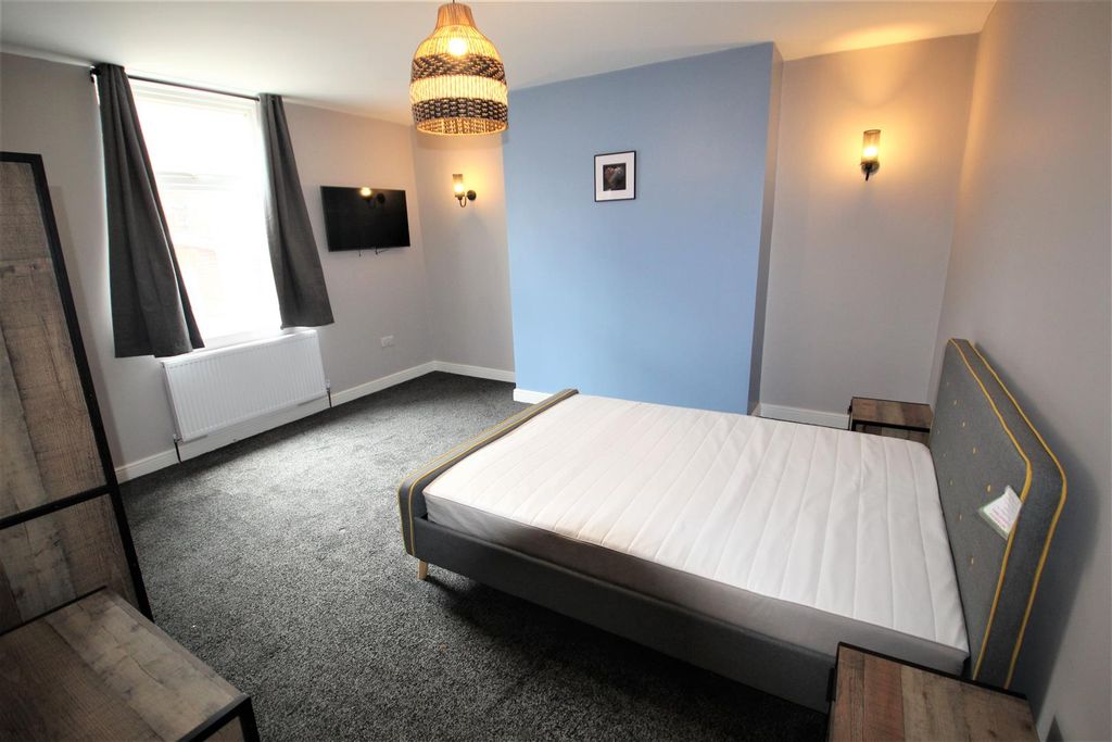 Property photo 1 of 7 Img_2181 (2).Jpg