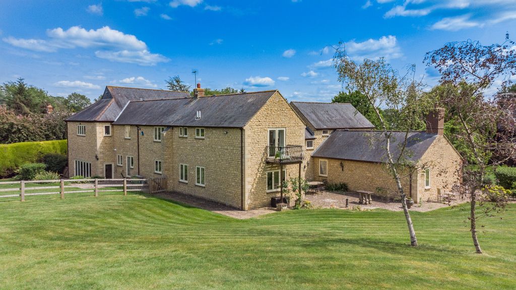 Additional image 47 of 5 bed detached house for saleHigh Street South, Tiffield, Towcester Northamptonshire NN12