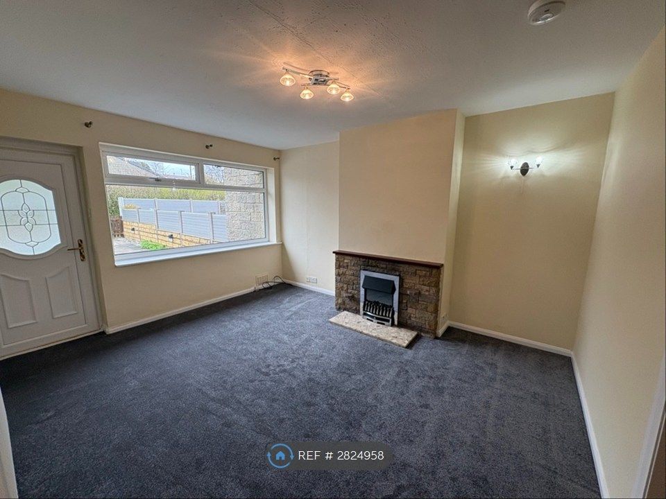 Property photo 3 of 14 Lounge