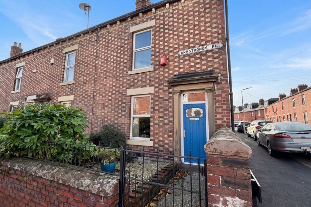 Property photo 1 of 14 Newtown Road