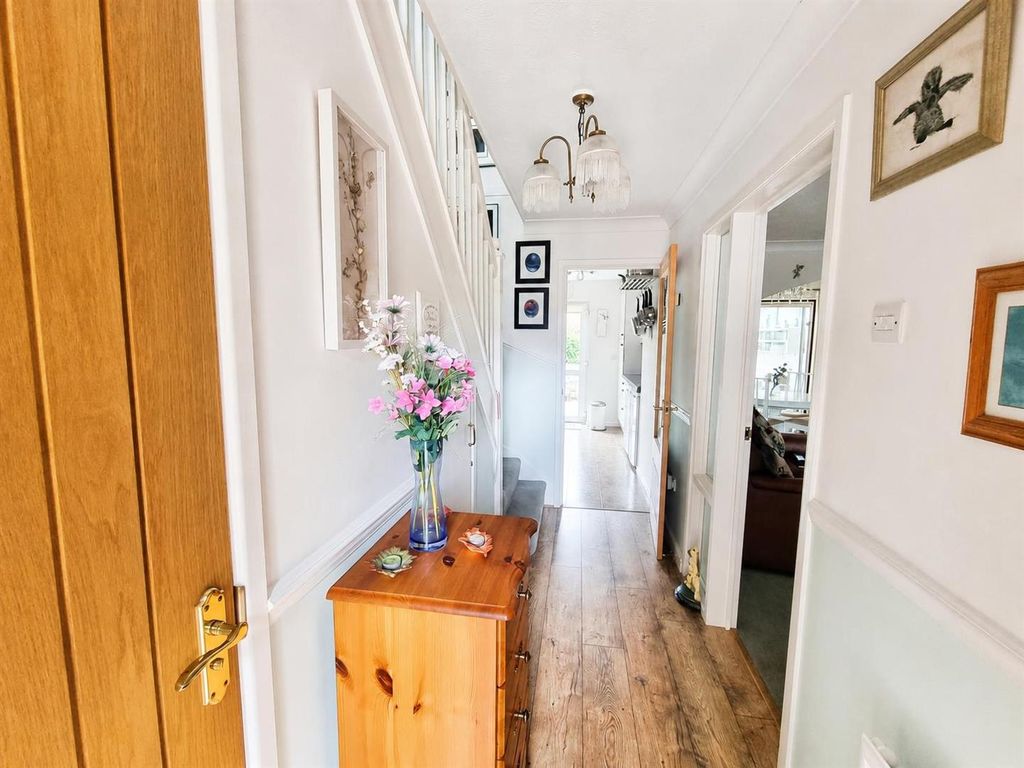 Property photo 3 of 15 Hallway