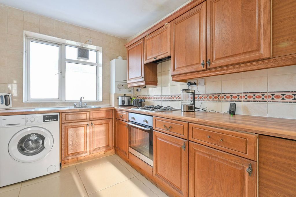 Property photo 2 of 4