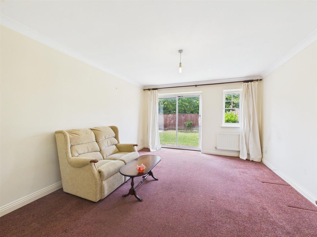 Property photo 3 of 10 Cam02435G0-Pr0289-Still009.Jpg