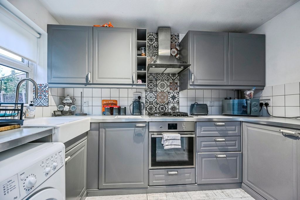 Property photo 3 of 15 Photo