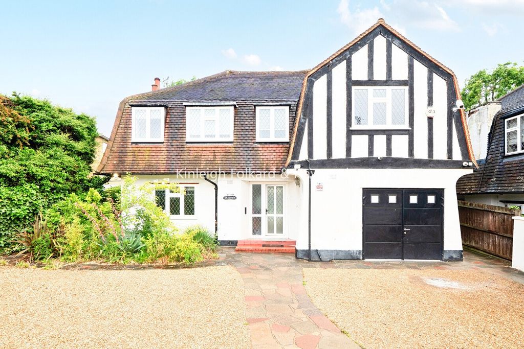 Property photo 1 of 15 External