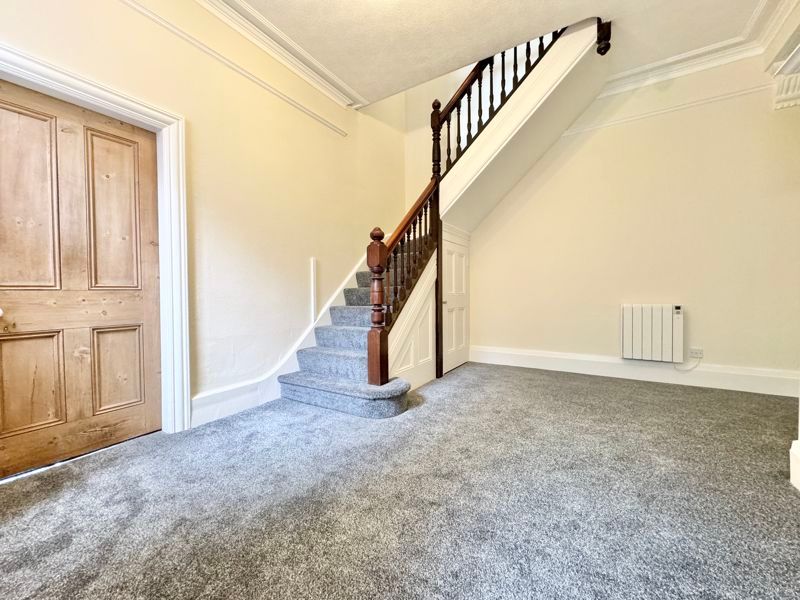 Property photo 2 of 10 Entrance Hall