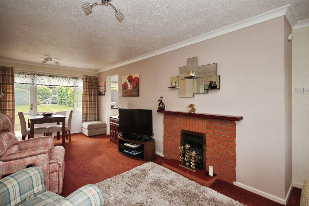Property photo 3 of 17