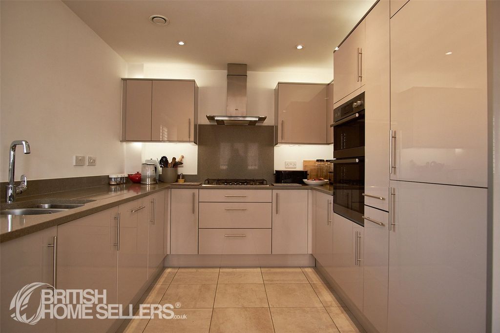 Property photo 2 of 20 Picture No. 22