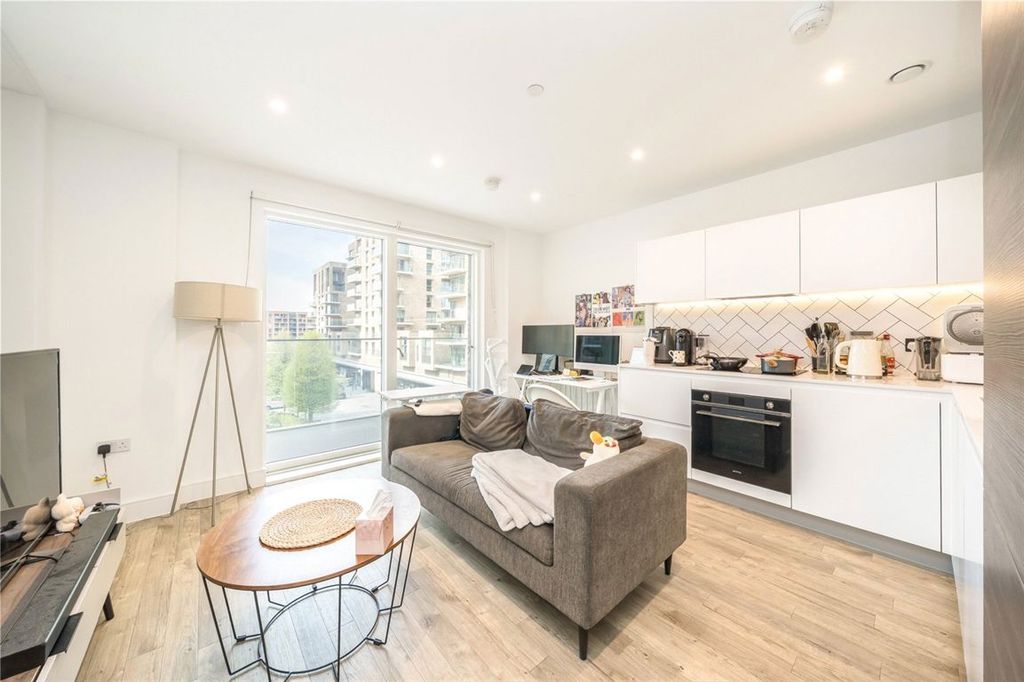 Property photo 3 of 7