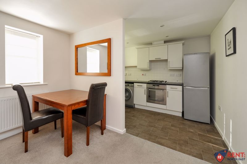 Property photo 1 of 8 Photo 3