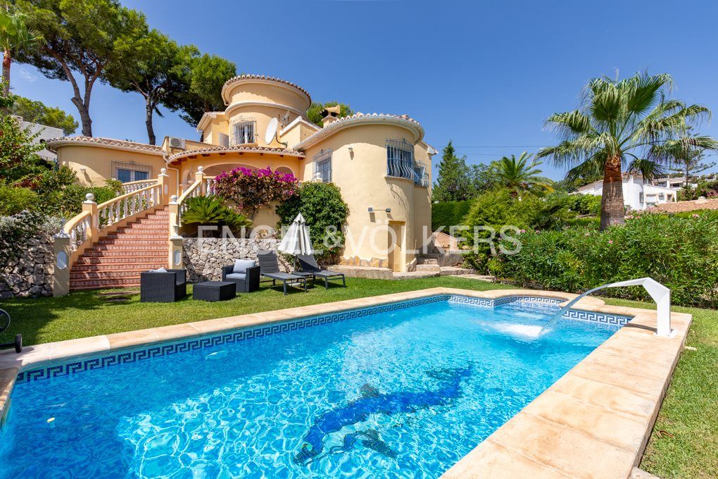 Property photo 1 of 31