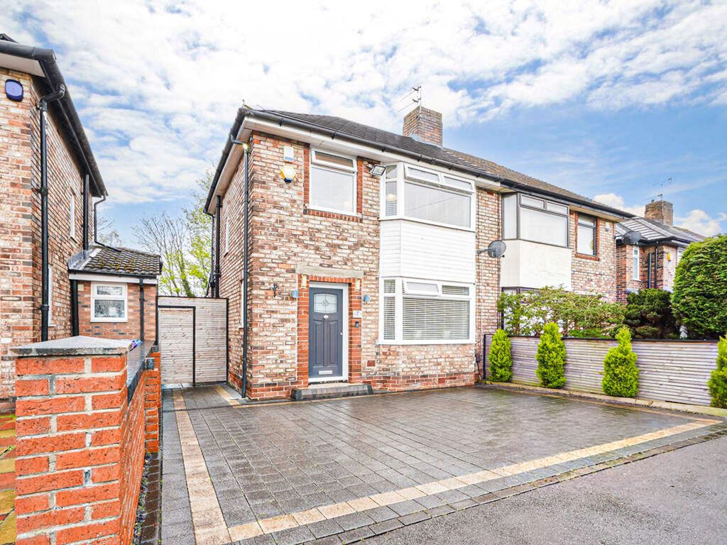 Property photo 1 of 16