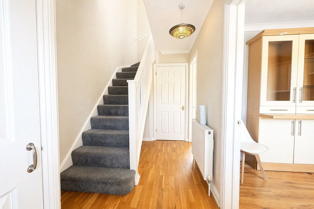 Property photo 2 of 17 Picture No. 51