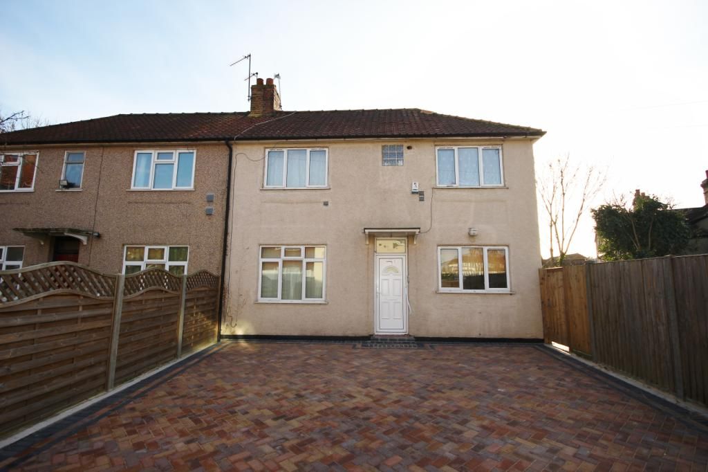 Property photo 1 of 15 External