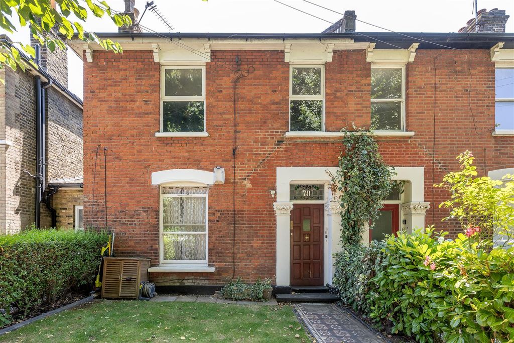 Property photo 1 of 23 Osborne Road, E7