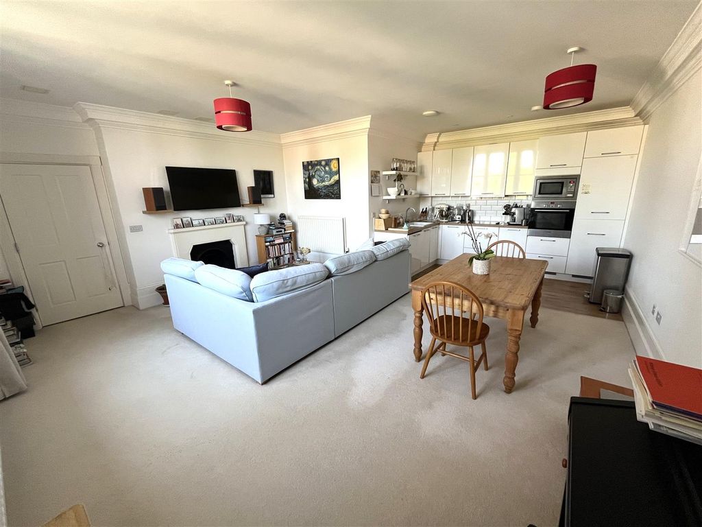Property photo 3 of 24 Photo 3.Jpg