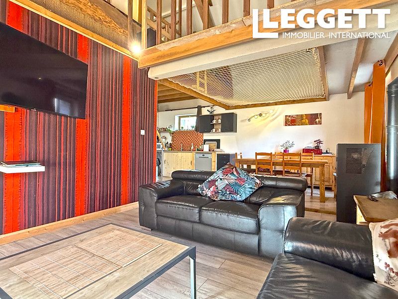 Property photo 2 of 10
