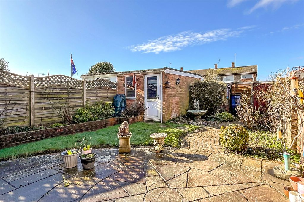 Property photo 2 of 23 Picture No. 28