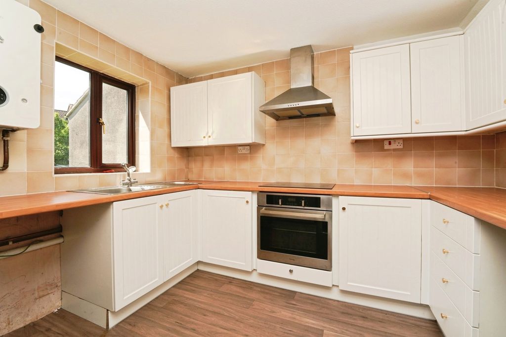Property photo 2 of 12 Pbox-Img.Jpg