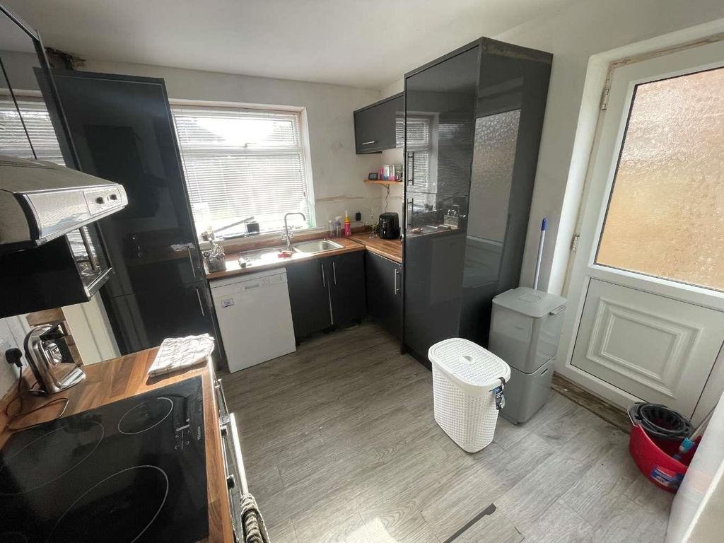 Property photo 3 of 6 Img_7822.Jpg