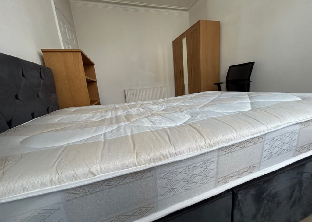Property photo 2 of 3