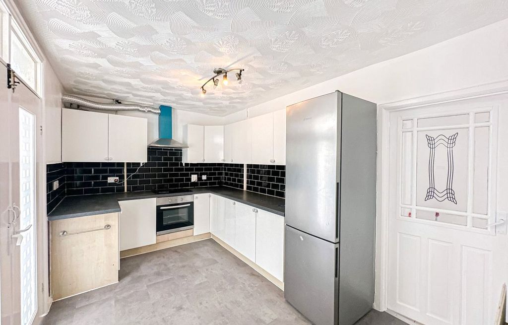 Property photo 2 of 9 Picture No. 02