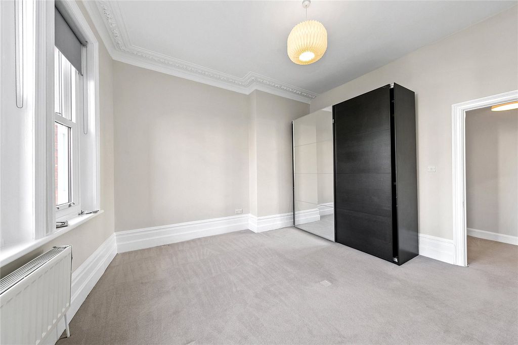 Property photo 2 of 10 Picture No. 19