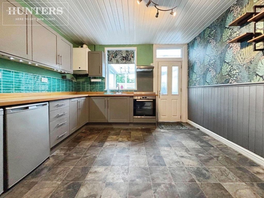 Property photo 3 of 17 Pbox-Img.Jpg