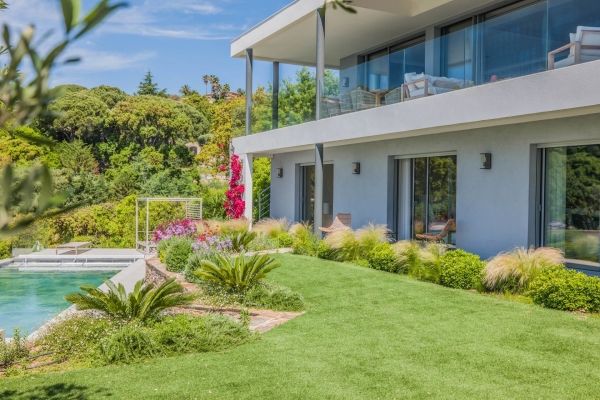 Property photo 3 of 7