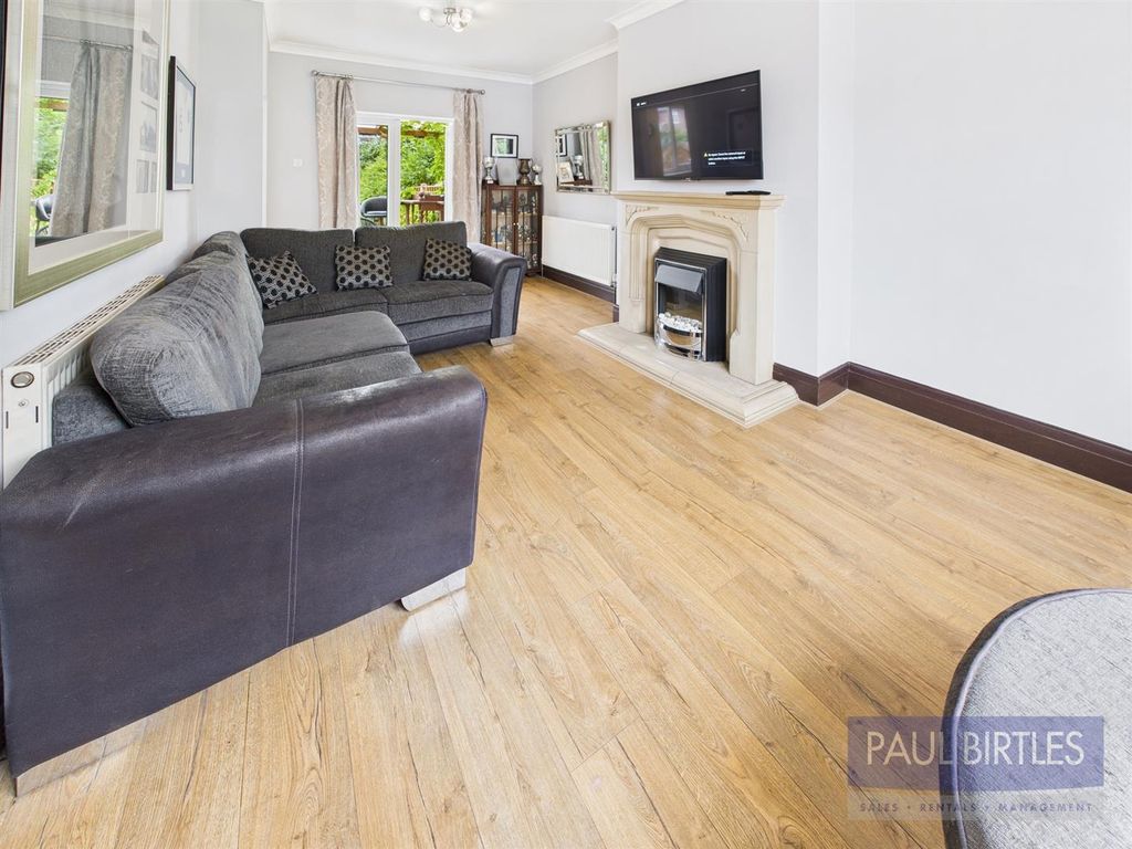 Property photo 3 of 24 Cam04378G0-Pr0176-Still005.Jpg