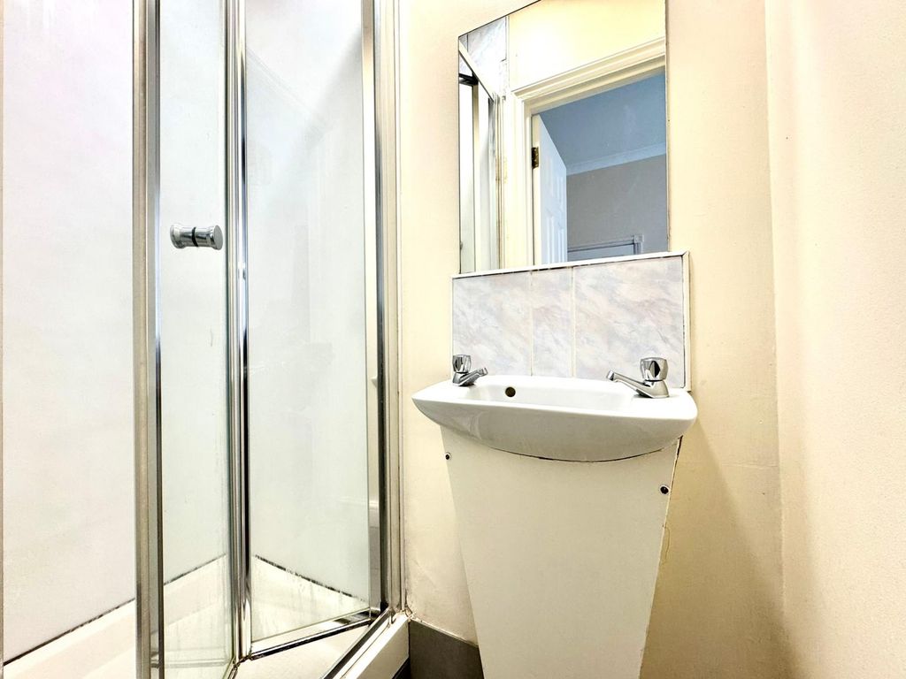 Property photo 2 of 4 Photo 3