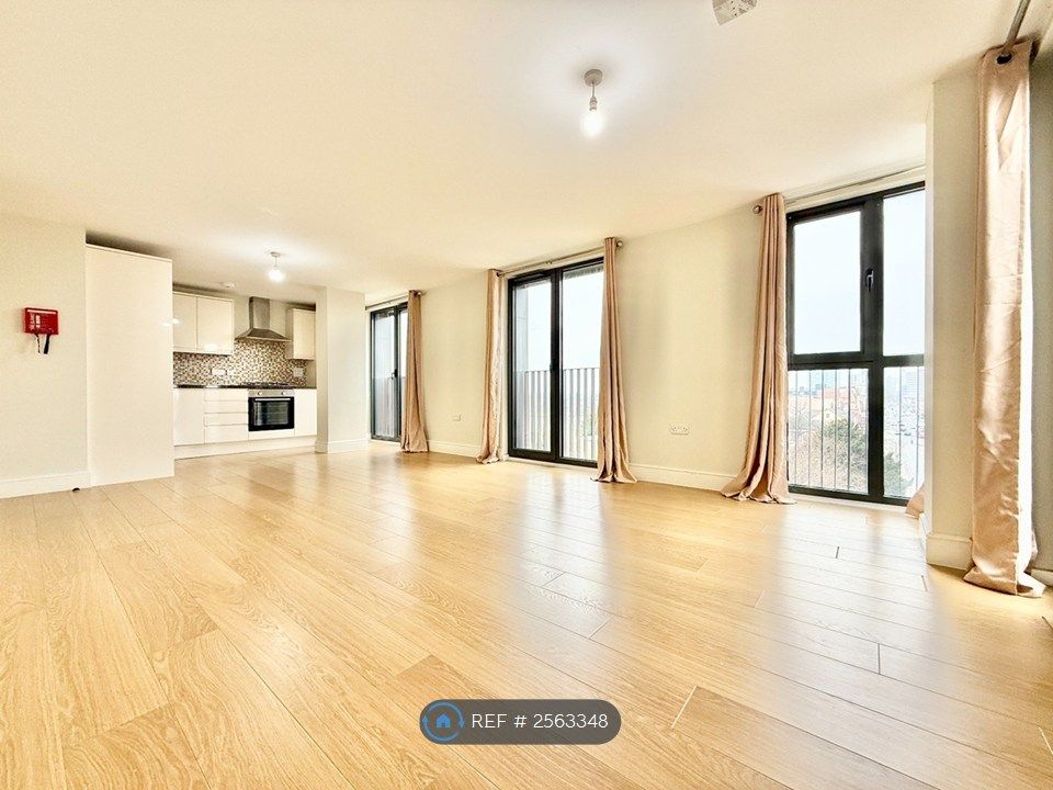 Property photo 3 of 15