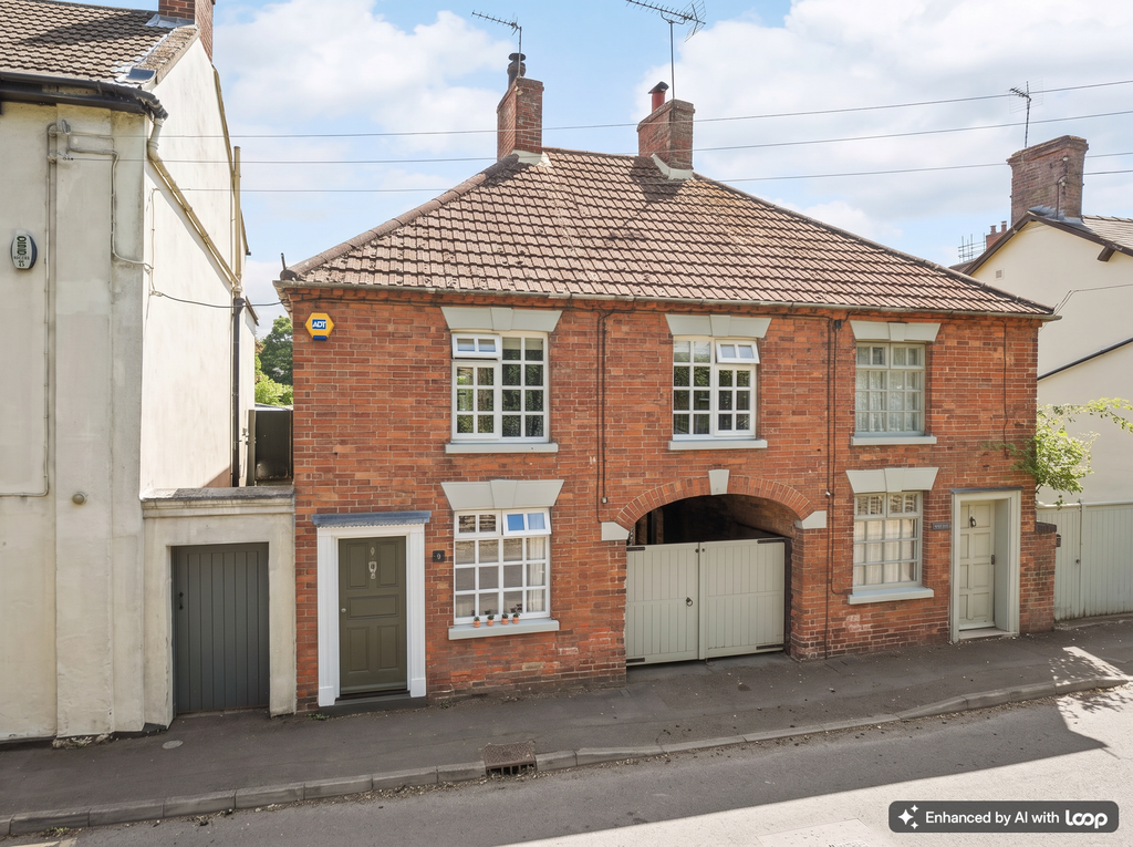 Property photo 3 of 28