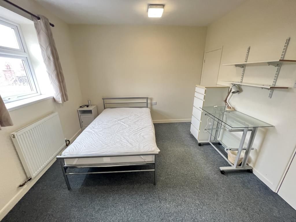 Property photo 1 of 3