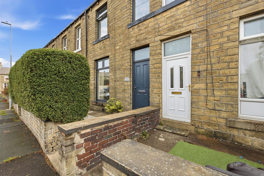 Property photo 1 of 25