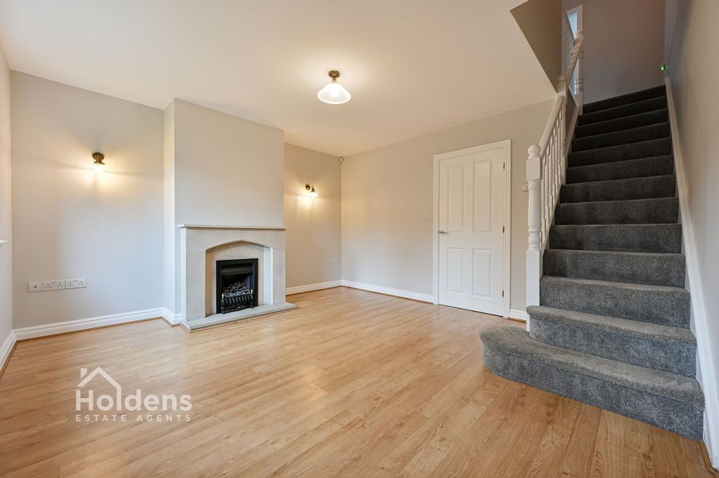 Property photo 2 of 22