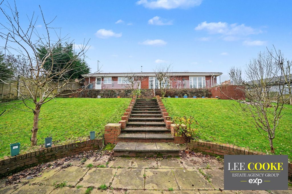 Property photo 3 of 47