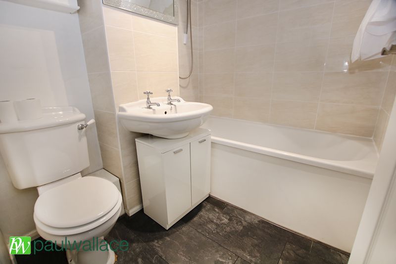 Property photo 3 of 7 Bathroom