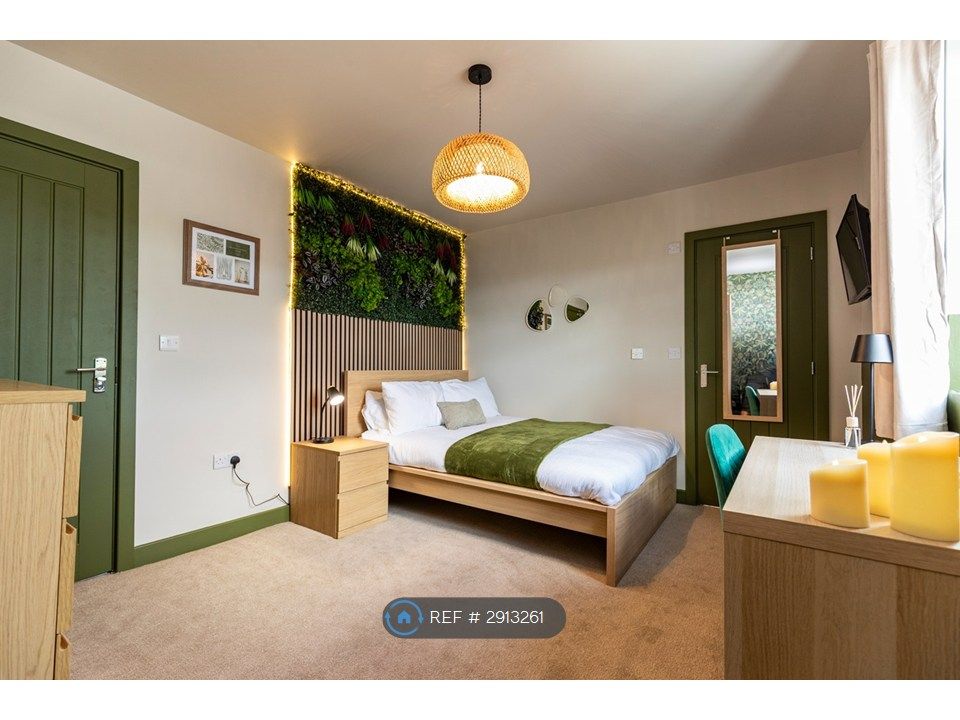 Property photo 1 of 35