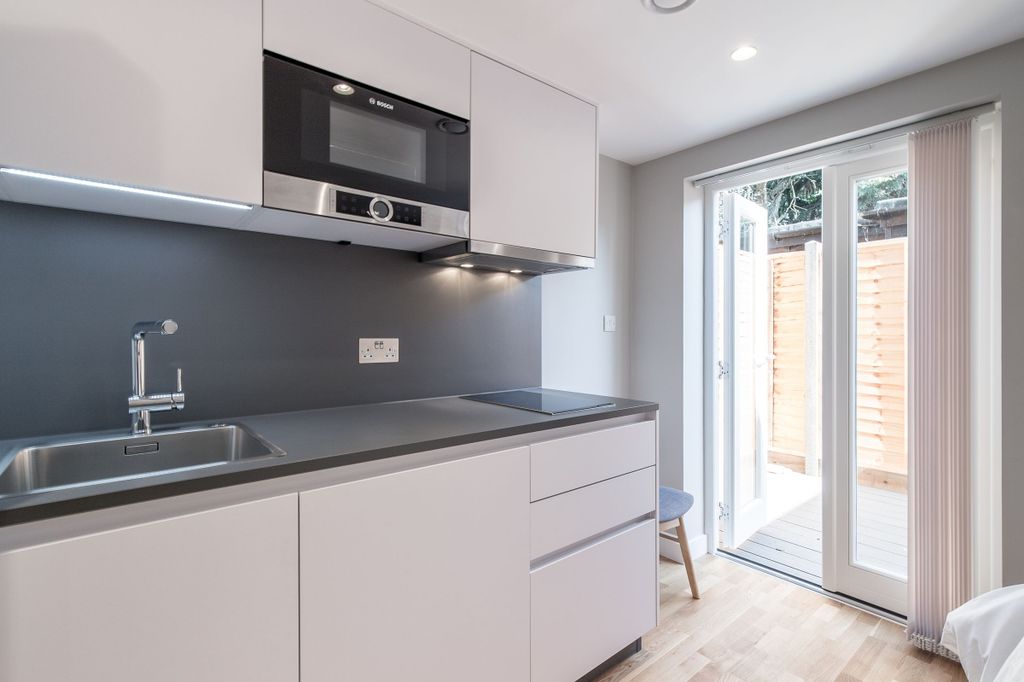 Property photo 1 of 15 Bedroom