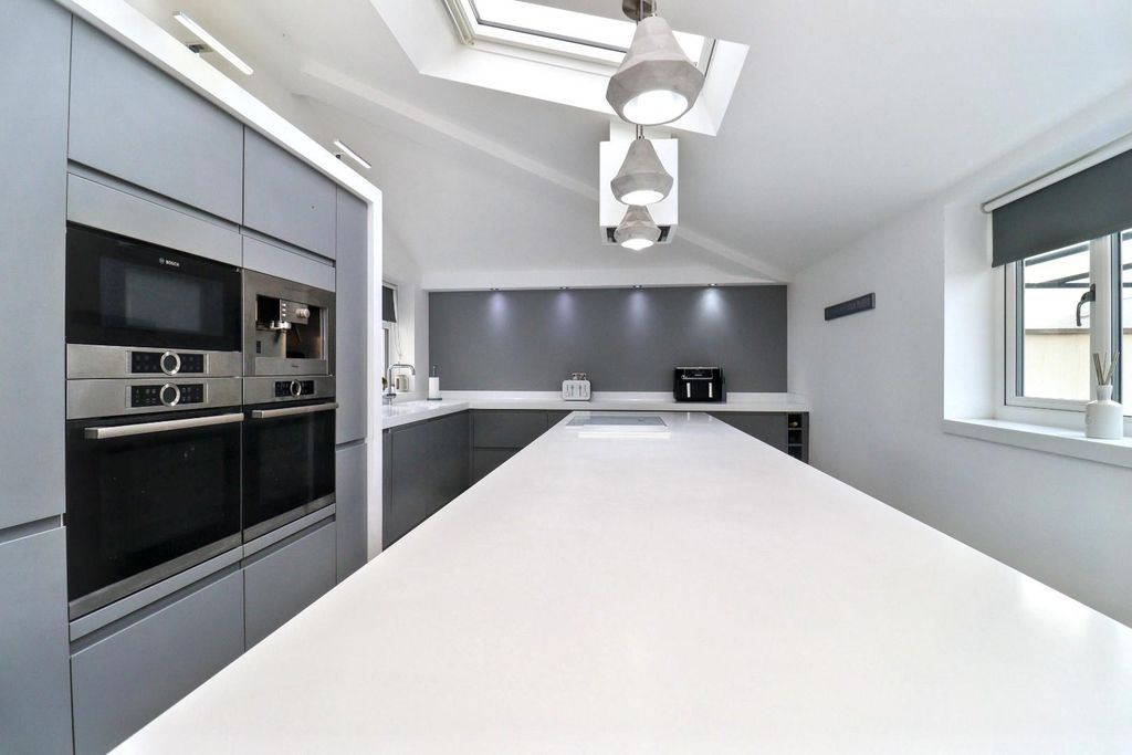 Additional image 5 of 5 bed detached house for saleWainwright Walk, Seaton Carew, Hartlepool TS25