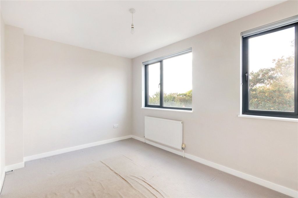 Property photo 2 of 16 Picture No. 04
