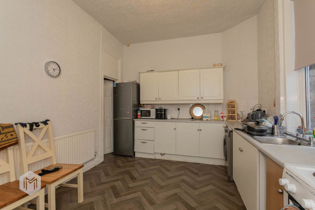 Property photo 3 of 16 Photograph