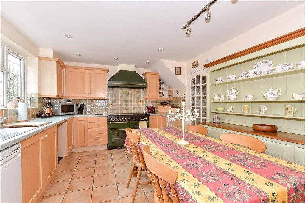 Property photo 2 of 12 Kitchen/Breakfast Room